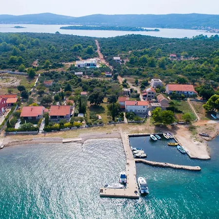 Santa Lucia Zadarvillas *